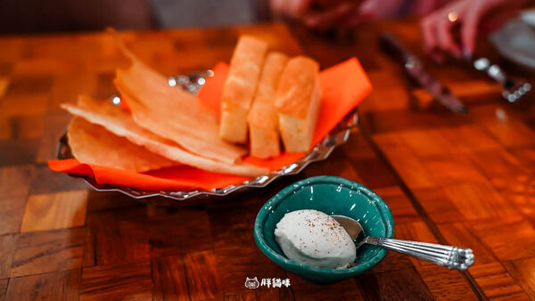 ▲▼日本沖繩美食「Mediterranean Grill OCTO」！古宇利島夕陽下的浪漫晚餐，必吃鎮店之寶章魚燉飯。（圖／部落客胖貓提供）