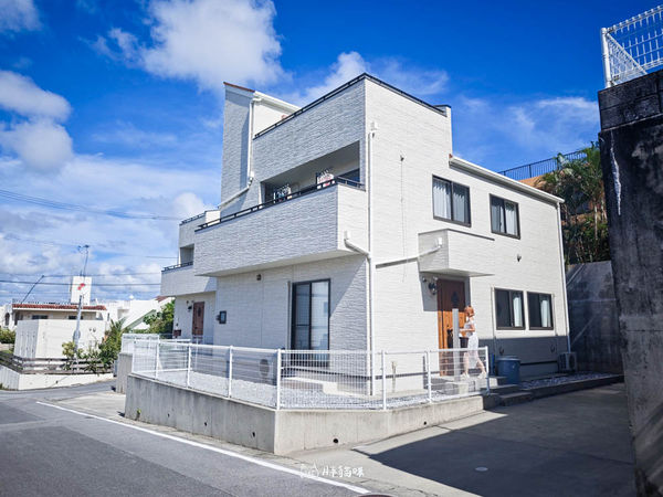 ▲▼日本沖繩青之洞窟附近住宿首選「JV沖繩民泊」，10人包棟，自助入住中文溝通零障礙！（圖／部落客胖貓提供）