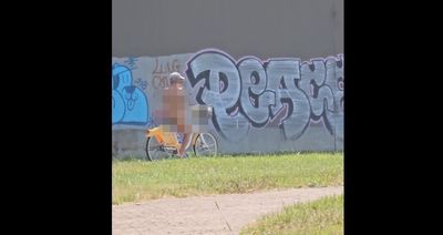 全裸騎YouBike！噁男右手疑摸下體　板橋堤外運動民眾驚嚇破表