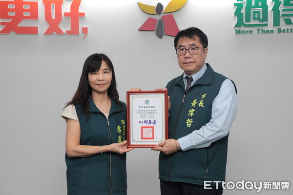 ▲台南市衛生局榮獲七項全國性獎項，展現AI創新與公共衛生成果。（記者林東良翻攝，下同）