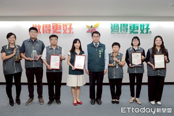 ▲台南市衛生局榮獲七項全國性獎項，展現AI創新與公共衛生成果。（記者林東良翻攝，下同）