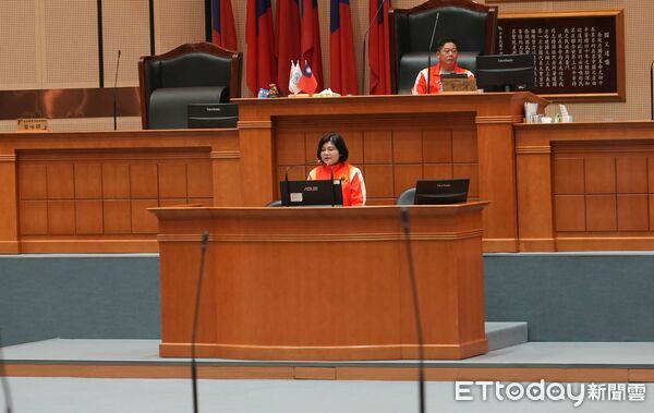 ▲張麗善進行施政報告，語氣溫柔卻有力量，描繪雲林新願景。（圖／記者游瓊華翻攝）