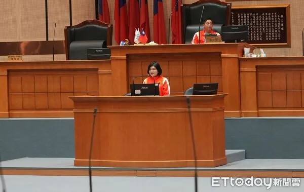 ▲張麗善進行施政報告，語氣溫柔卻有力量，描繪雲林新願景。（圖／記者游瓊華翻攝）
