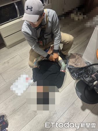 ▲北市五分埔商圈發生黑衣人聚眾教訓攤商，警方火速逮捕3名主嫌到案。（圖／記者張君豪翻攝）