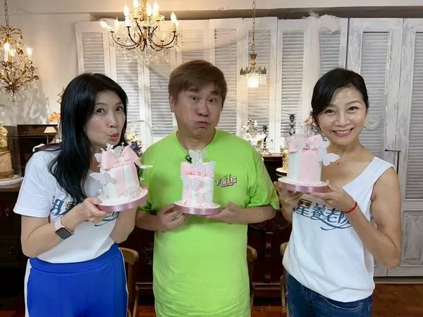 ▲黃嘉千(左起)胡瓜與方文琳是多年交情。（圖／下面一位）