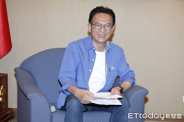 ▲▼林俊憲立法委員舉辦「競選歌曲發表記者會」，邀請台南金曲歌王謝銘祐為其創作並親自演唱全新競選歌曲「憲乎你」。（圖／記者湯興漢攝）