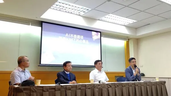 ▲郝龍斌今早出席「國民黨邁向AI新紀元記者會」。（圖／台北市議員曾獻瑩提供）