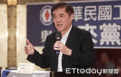 郝龍斌號召青年公職力挺　自許「龍貓主席」撐傘守護同志