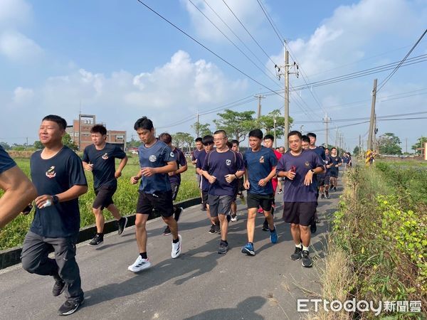 ▲南消第二大隊舉辦新式體技能測驗，消防員挑戰7項體能項目，強化救災基礎。（記者林東良翻攝，下同）