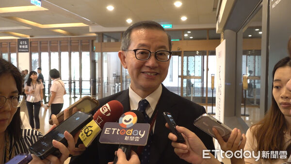 ▲台銀「黃金王子」貴金屬部經理楊天立。（圖／記者鄭毓齡攝）