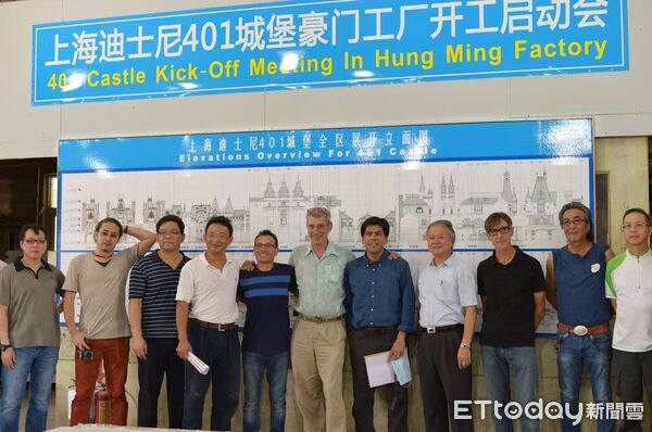 ▲▼  曾多次參與香港、上海與加州迪士尼樂園建設的豪門國際強調絕對沒抄襲，只有與迪士尼合作，從未自己抄襲打造莊園，並且提供過去與迪士尼合作「實打實」的設計與施工照片         。（圖／簡廷在提供）