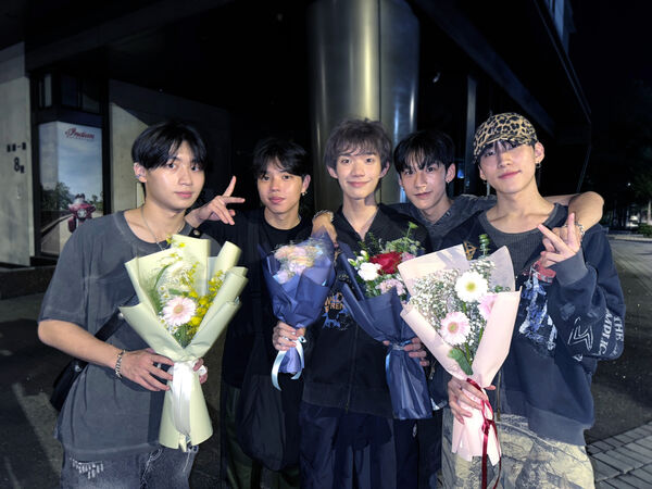 ▲《轉過頭幫你擦眼淚 Smile After Tears》順利殺青。（圖／踢帕娛樂）