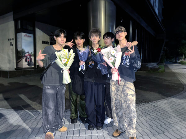 ▲《轉過頭幫你擦眼淚 Smile After Tears》順利殺青。（圖／踢帕娛樂）