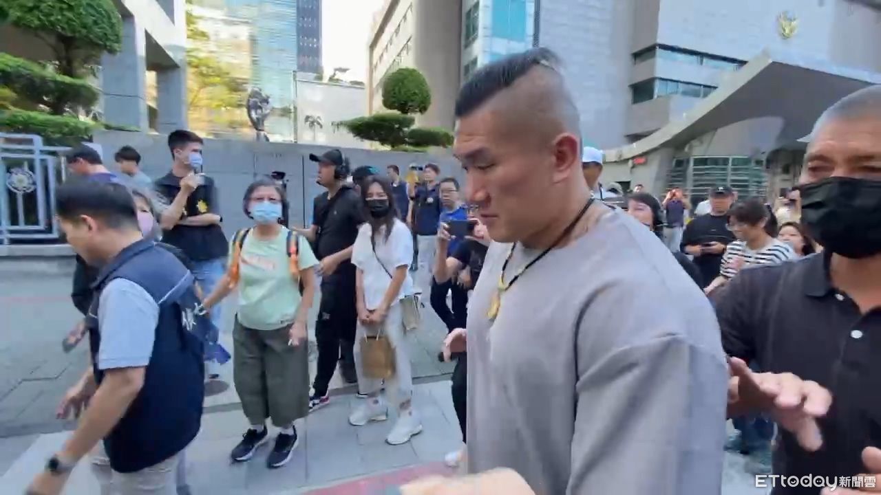 快訊／刑事局應訊90分鐘　館長直接去新北檢：不知道會不會羈押