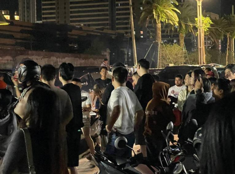 ▲▼柬埔寨中國城園區「多間公司深夜突解散」！　上百員工連夜撤離。（圖／翻攝自柬中日報）