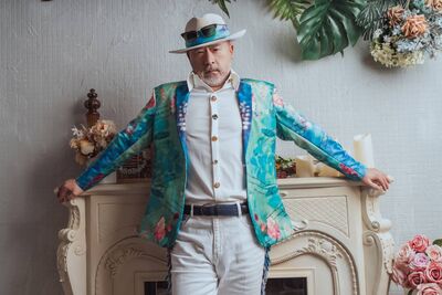 資深男星10月連慶2節日「忙到連滾帶爬」 往返大陸當空中飛人!