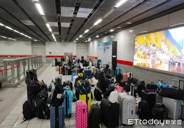 ▲2023年03月18-19日BLACKPINK世巡高雄站，高雄捷運疏運歷史照片。（圖／記者許宥孺翻攝）