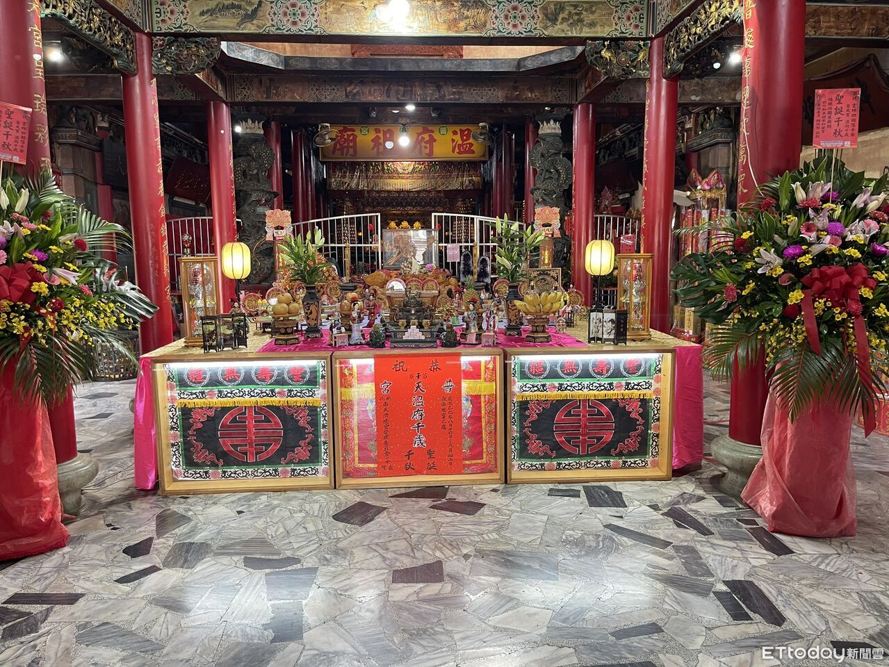 雲林箔子寮普天宮150桌開席！176屏布袋戲盛大酬神