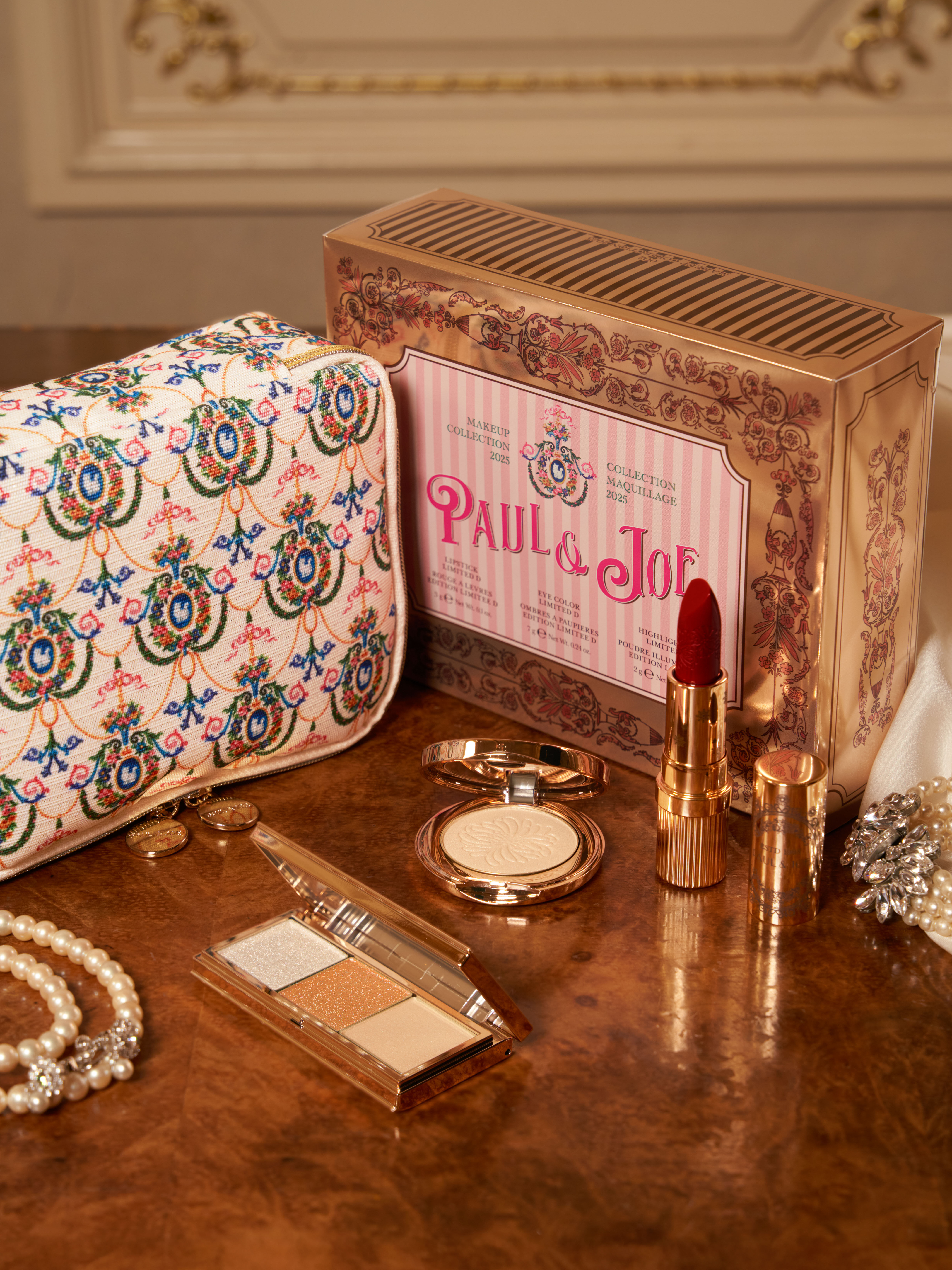 迪奧,DIOR,PAUL & JOE,彩妝,聖誕彩妝,。（圖／記者李薇攝、品牌提供）