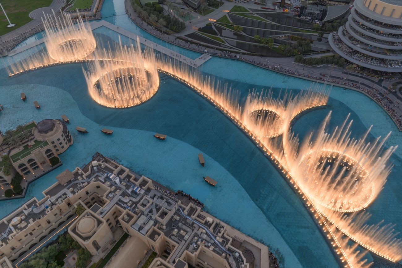 ▲▼杜拜世界最大水舞秀。（圖／杜拜經濟旅遊局提供）