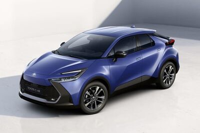 新「TOYOTA跨界跑旅」歐洲亮相！1.8升油電追加超帥運動款