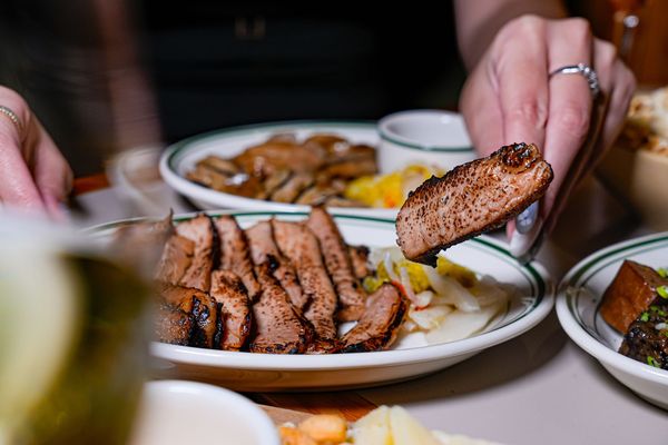 ▲▼Petit Petit Bar 沛提沛提台中酒吧－寵物友善。（圖／部落客混血珊莎的奇幻旅程授權提供）