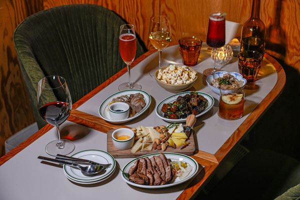 ▲▼Petit Petit Bar 沛提沛提台中酒吧－寵物友善。（圖／部落客混血珊莎的奇幻旅程授權提供）