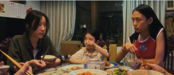 ▲馬士媛在《左撇子女孩》中展現兇悍的一面，與平常文靜嫻雅的她很不一樣。（圖／光年映畫提供）