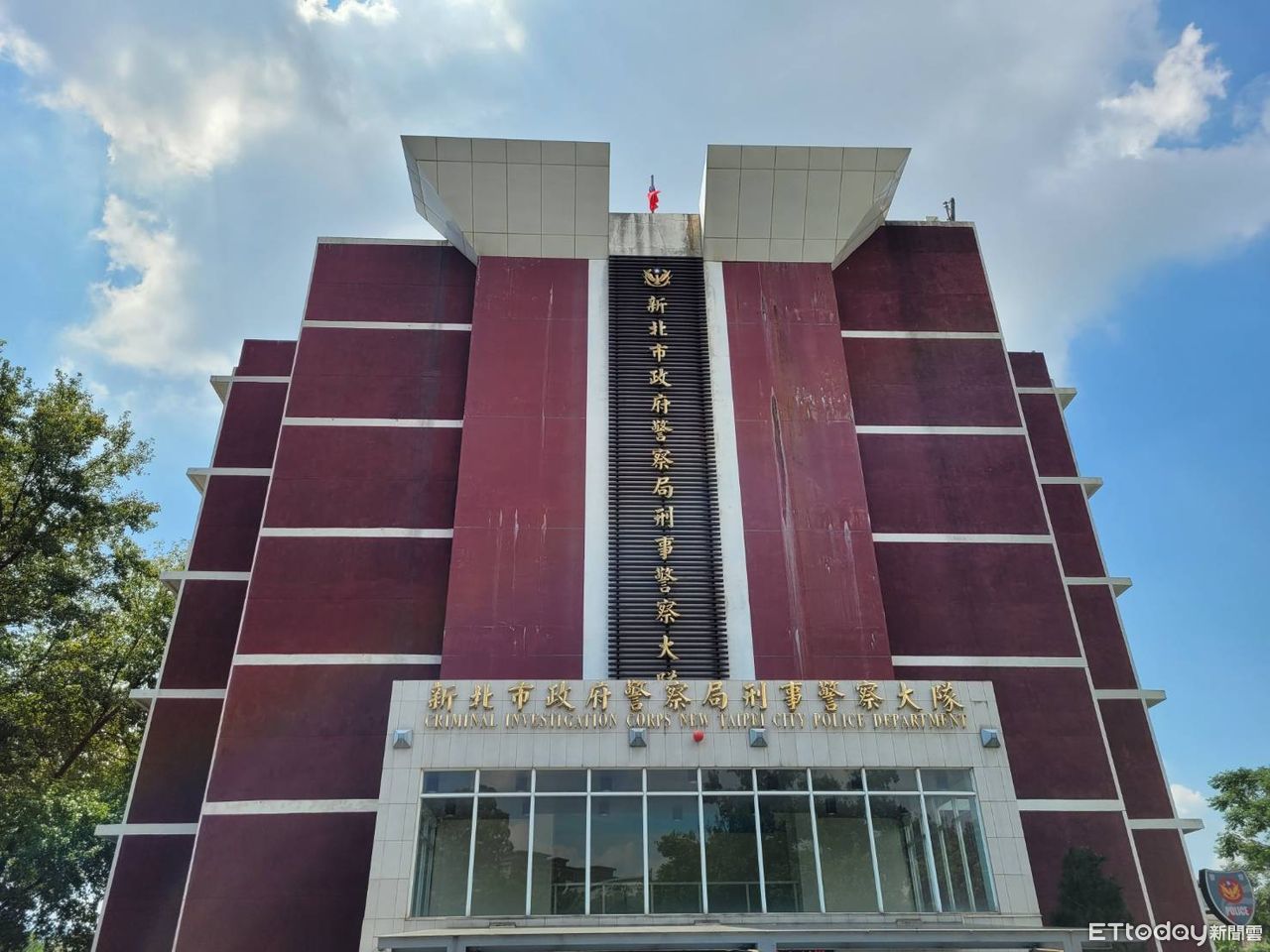 快訊／新北2分局被搜索！涉勾結線民「抓大放小」...2刑警遭帶走