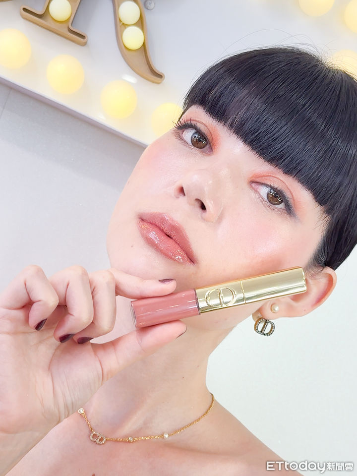 迪奧,DIOR,PAUL & JOE,彩妝,聖誕彩妝,。（圖／記者李薇攝、品牌提供）