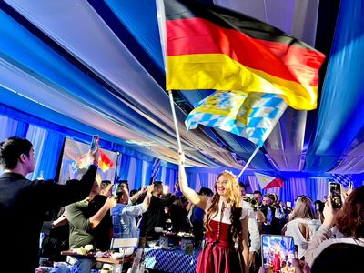 舉杯歡慶啤酒節!Solaire Resort盛大德國啤酒節登場 再推全新Golf Suite奢華體驗