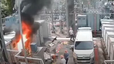 蘭陽發電廠開關場爆炸畫面曝！廠長右半身灼傷　癱軟倒地送醫搶救