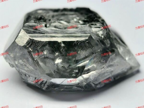 ▲▼大陸培育鑽石達156.47克拉。（圖／翻攝大河報）