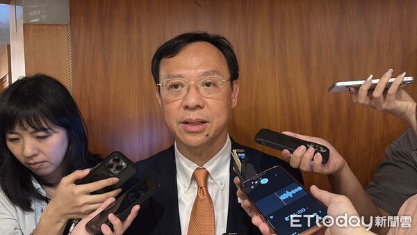 ▲▼衛福部長石崇良出席花蓮馬太鞍溪堰塞湖災害-醫療界賑災募款分享記者會。（圖／記者洪巧藍攝）