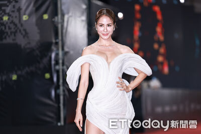 金鐘獎／雷艾美炸出北半球！「胸前大開」畫面超香　高衩一路開到腿根