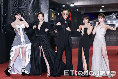 金鐘獎／籃籃巫苡萱「半球超晃」走紅毯！　胸前蝴蝶結快蹦開