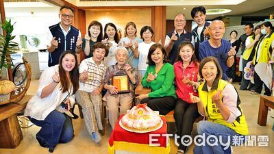 基隆重陽敬老傳溫情 邱佩琳探視百歲人瑞送祝福