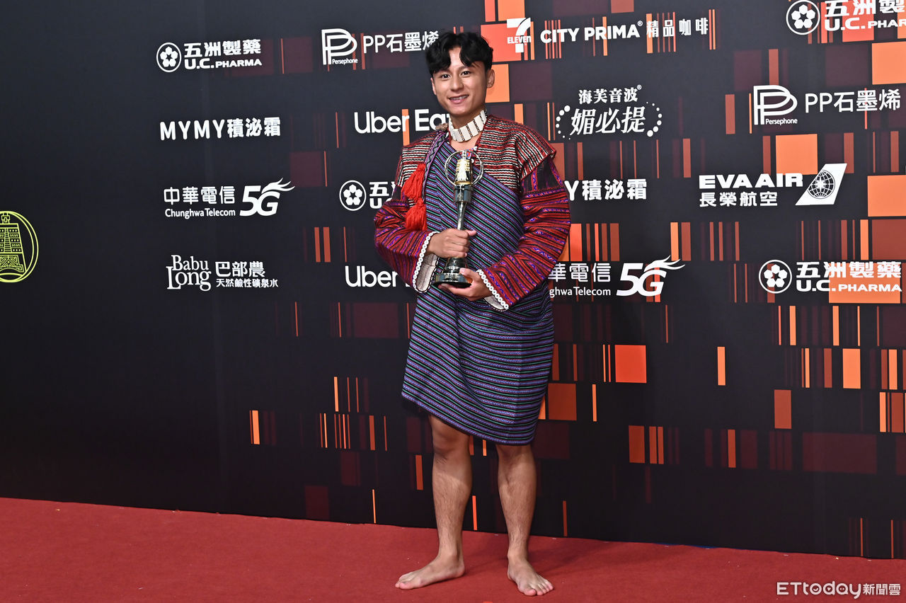 ▲第60屆金鐘獎節目類頒獎典禮，兒童少年節目主持人獎，張祖鈞/kakudan 時光機。（圖／記者林敬旻攝）