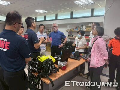 加拿大高齡醫學權威Rockwood教授參訪南消　深化防災醫療合作