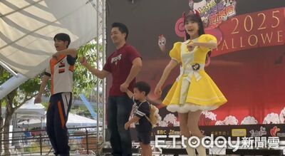 蔣萬安牽寶貝兒搖「卡加布列島」　三寶反應「超I」緊抓爸爸手