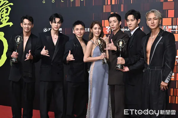▲第60屆金鐘獎節目類頒獎典禮，實境節目主持人獎，敖犬、小煜、威廉、阿緯、小杰、王子、朵拉 Dora/來吧!哪裡怕。（圖／記者李毓康攝）