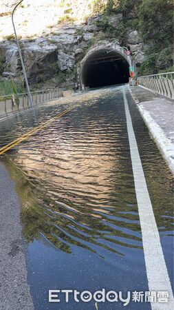 ▲▼ 花蓮立霧溪堰塞湖溢流到台8線靳珩隧道。（圖／林業及自然保育署花蓮分署提供）