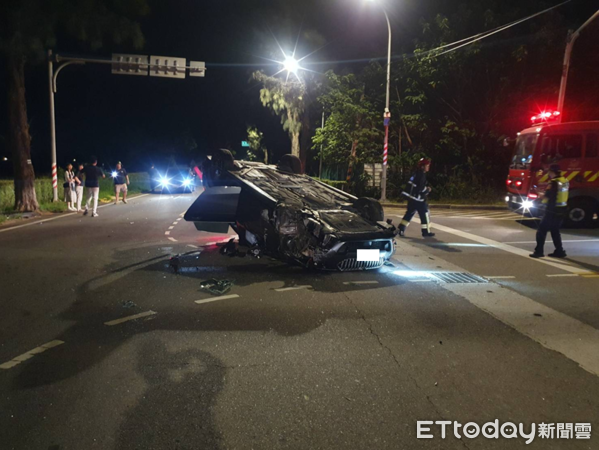 ▲▼金門死亡車禍。（圖／記者鄭逢時翻攝）