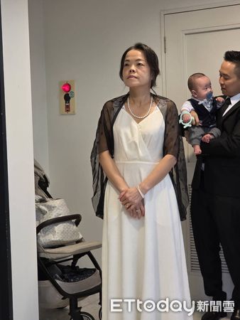 ▲鄭家純與Akira深情相吻。（圖／記者葉文正攝）