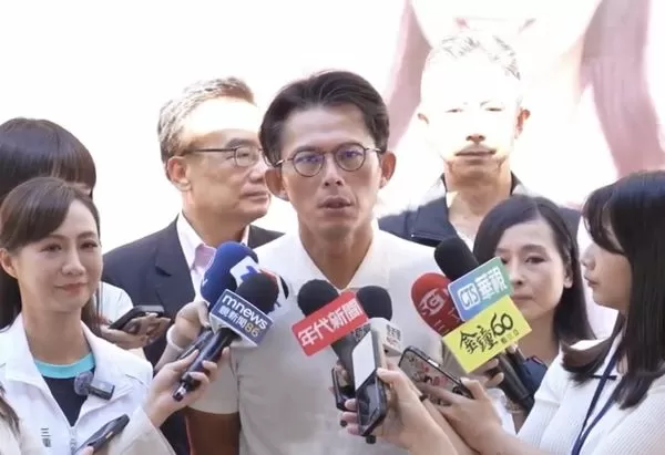 ▲▼民眾黨主席黃國昌受訪。（圖／翻攝自YouTube／民眾之聲）