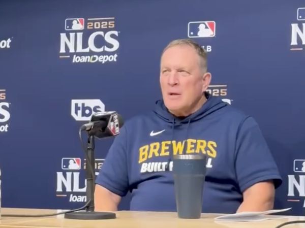 ▲ 釀酒人教頭墨菲（Pat Murphy）           。（圖／截自X）