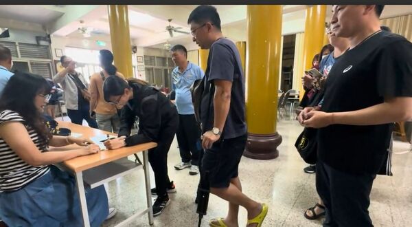 ▲順澤宮鏟子超人帽爆紅。（圖／記者唐詠絮翻攝）