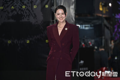 金鐘獎／林予晞「高衩開到腿根」又帥又美　長腿大尺度露出