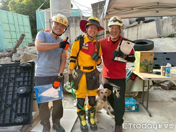 ▲台南市消防局兩隻搜救犬「Stitch」（史迪奇）與「Xavi」（渣渣）表現亮眼，分別通過高級（B級）與中級（A級）檢測。（記者林東良翻攝，下同）