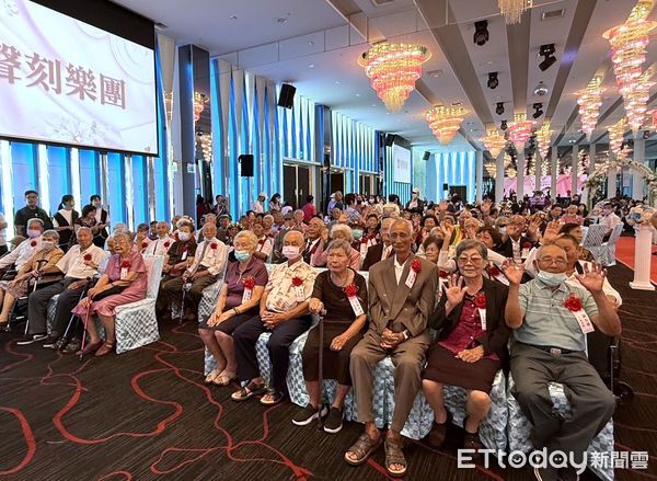 ▲屏東縣政府重陽敬老鑽石婚表揚大會。（圖／屏東縣政府提供）